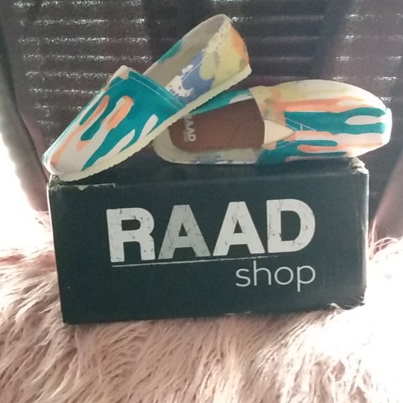 Shoes - Picture 1 of 1